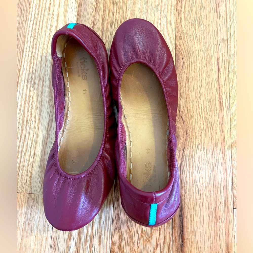 Tieks Burgundy size 11